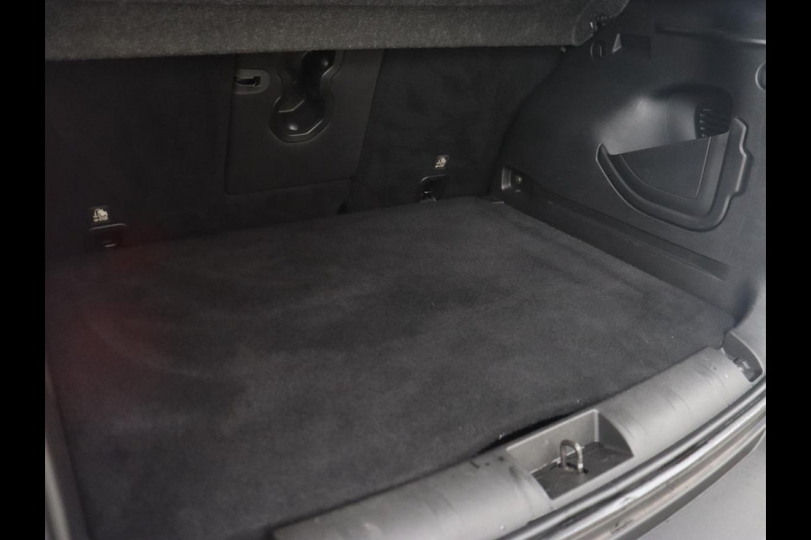 Jeep Renegade 1.0T Limited | Panoramadak | Carplay | Climate control | Parkeerhulp | Cruise control | Keyless