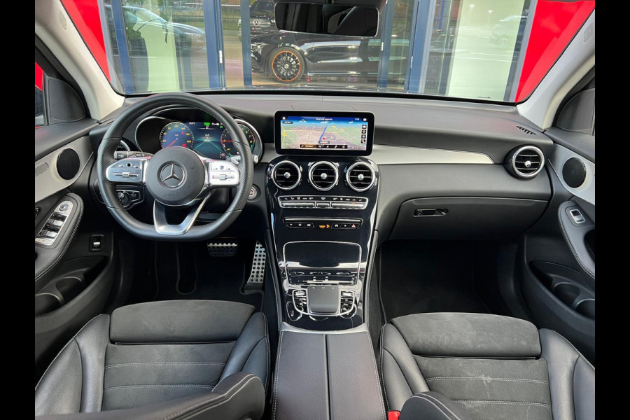 Mercedes-Benz GLC 300e 4MATIC Business Solution AMG