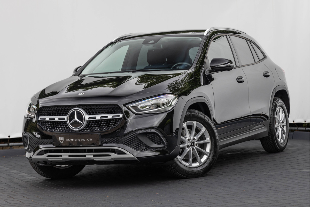 Mercedes-Benz GLA 180 7G DCT Navi Camera BTW auto
