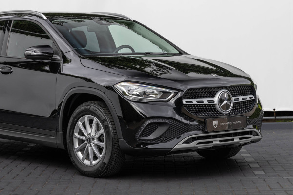 Mercedes-Benz GLA 180 7G DCT Navi Camera BTW auto