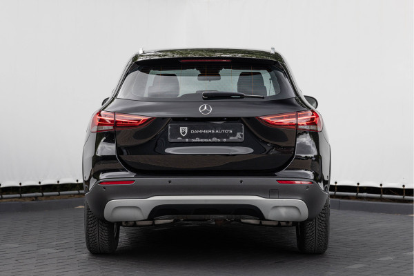 Mercedes-Benz GLA 180 7G DCT Navi Camera BTW auto