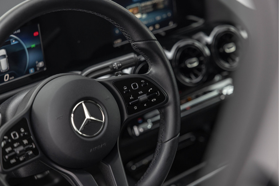 Mercedes-Benz GLA 180 7G DCT Navi Camera BTW auto