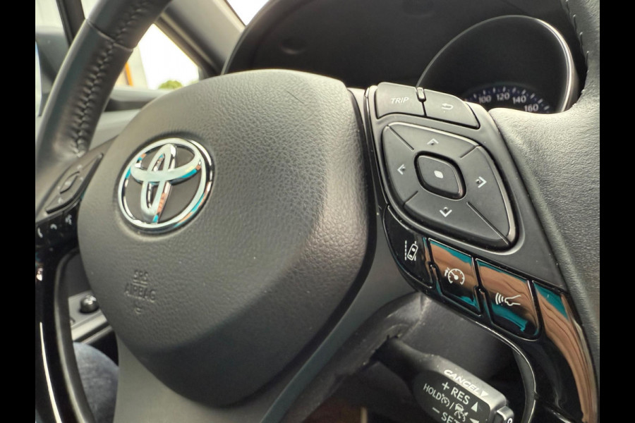Toyota C-HR 1.8 Hybrid DYNAMIC, CarPlay, Full LED, Camera