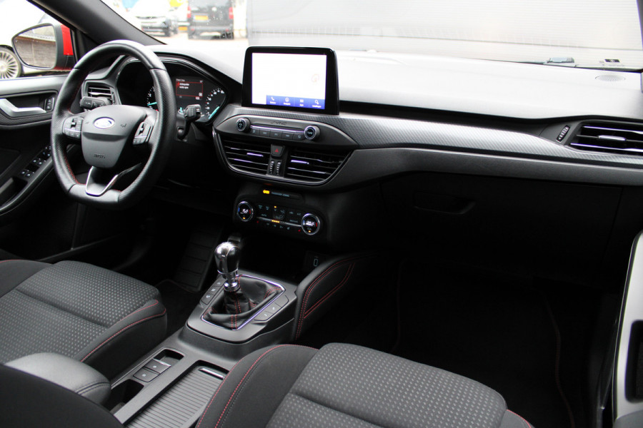 Ford Focus 1.0 EcoBoost ST Line Business | Afn. Trekhaak | Winterpack | Navigatie | B&O | Camera