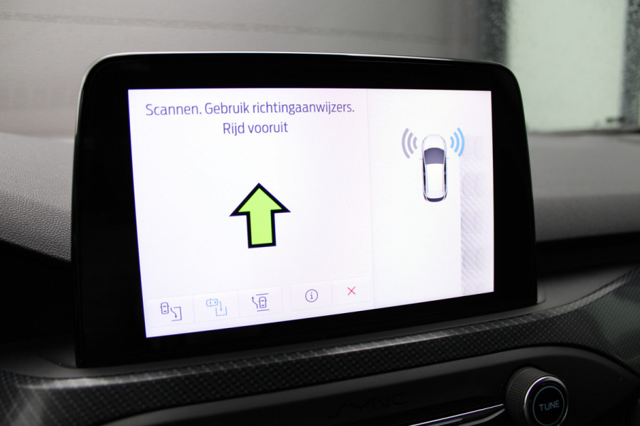 Ford Focus 1.0 EcoBoost ST Line Business | Afn. Trekhaak | Winterpack | Navigatie | B&O | Camera