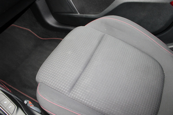Ford Focus 1.0 EcoBoost ST Line Business | Afn. Trekhaak | Winterpack | Navigatie | B&O | Camera