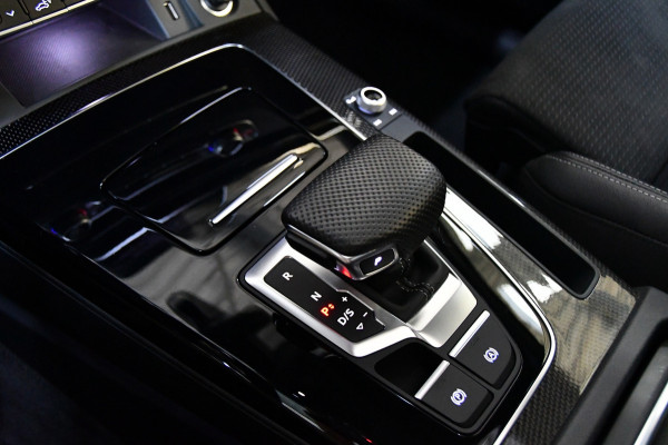 Audi Q5 Sportback 55 TFSI e S edition Competition Luchtvering
