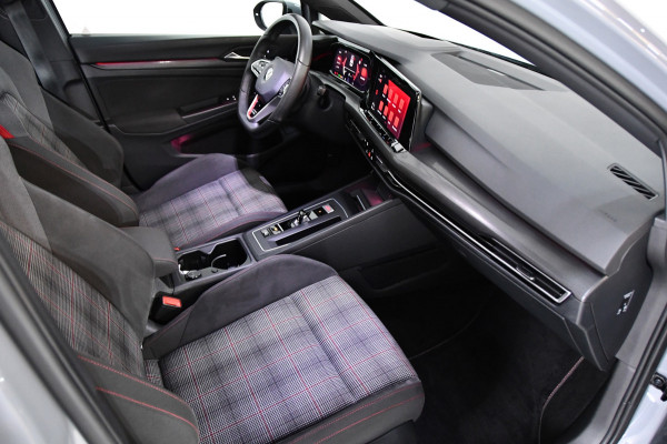 Volkswagen Golf 2.0 TSI GTI, Panoramadak, Applecarplay, Sfeerverlichting