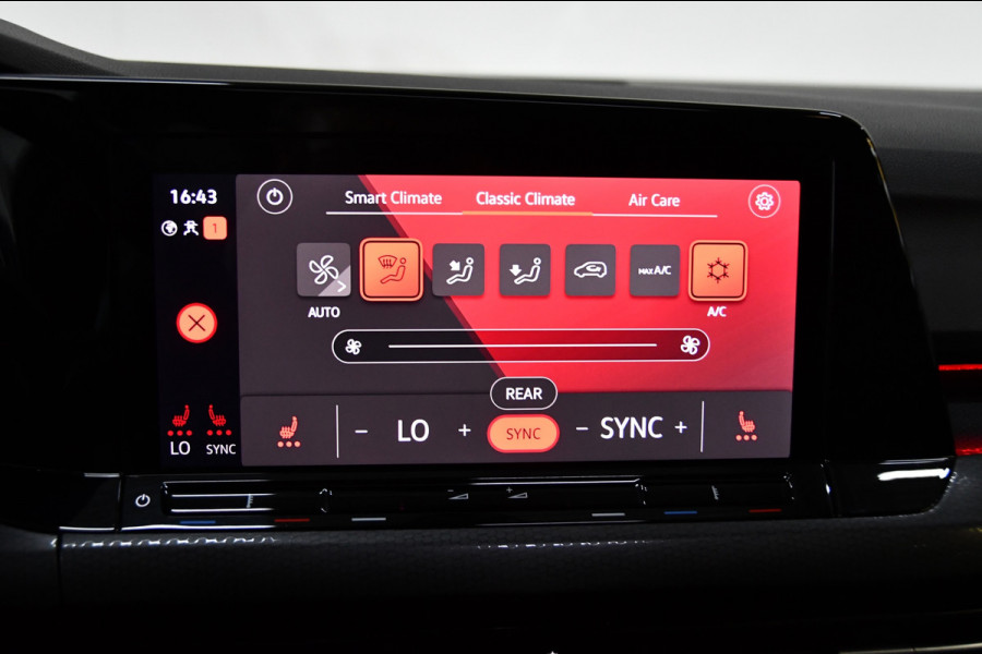 Volkswagen Golf 2.0 TSI GTI, Panoramadak, Applecarplay, Sfeerverlichting