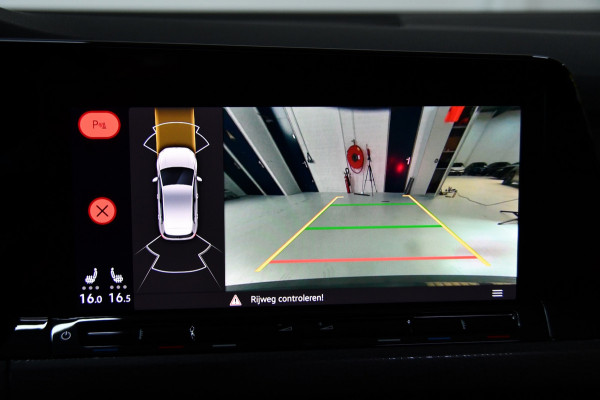 Volkswagen Golf 2.0 TSI GTI, Panoramadak, Applecarplay, Sfeerverlichting