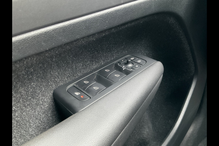 Volvo XC40 1.5 T5 PHEV Twin Engine Inscription Harman/Kardon Leder Led Carplay NL-Auto!
