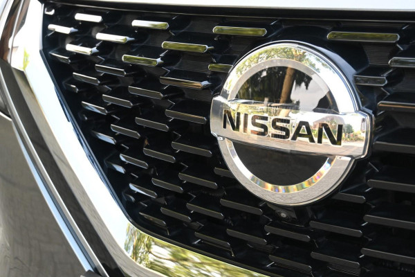 Nissan QASHQAI 1.3 MHEV Xtronic 1st Ed. Pano Trekhaak ProPilot '21