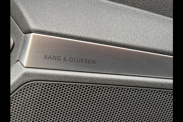 Audi A3 Sportback 45 TFSI e S edition Competition Carbon/Pano/B&O Audi A3 Sportback 45 TFSI e S edition Competition Carbon/Pano/B&O