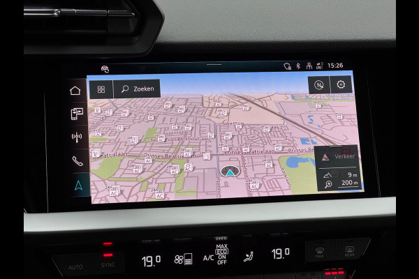 Audi A3 Sportback 45 TFSI e S edition Competition Carbon/Pano/B&O Audi A3 Sportback 45 TFSI e S edition Competition Carbon/Pano/B&O