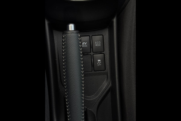 Toyota Yaris 1.5 Hybrid Dynamic Camera