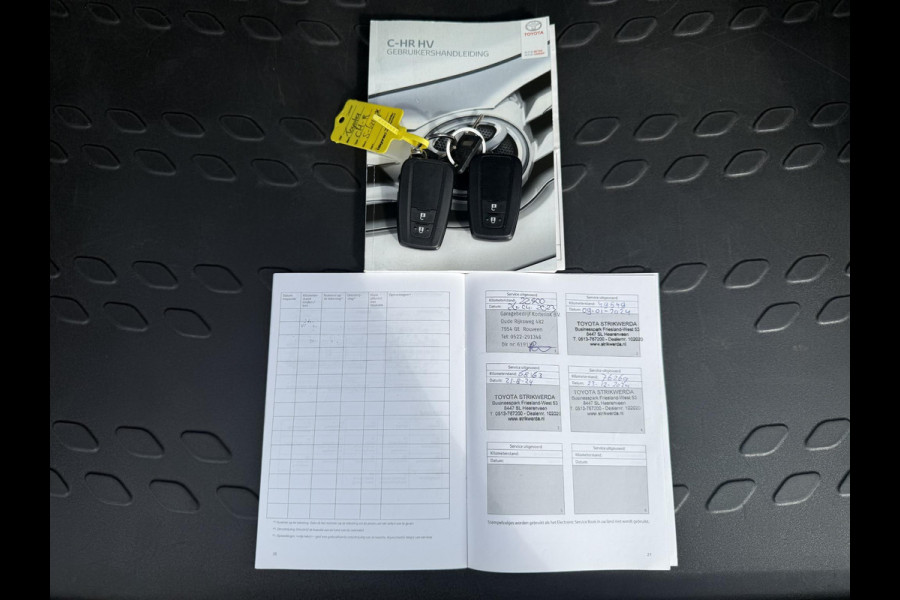 Toyota C-HR 2.0 Hybrid Bi-Tone Dealer Onderhouden,Camera,Trekhaak,184pk,Navi,Stoelverwarming,Clima,Cruise,Pdc V+A,Lm velgen,Apk tot 09-2026