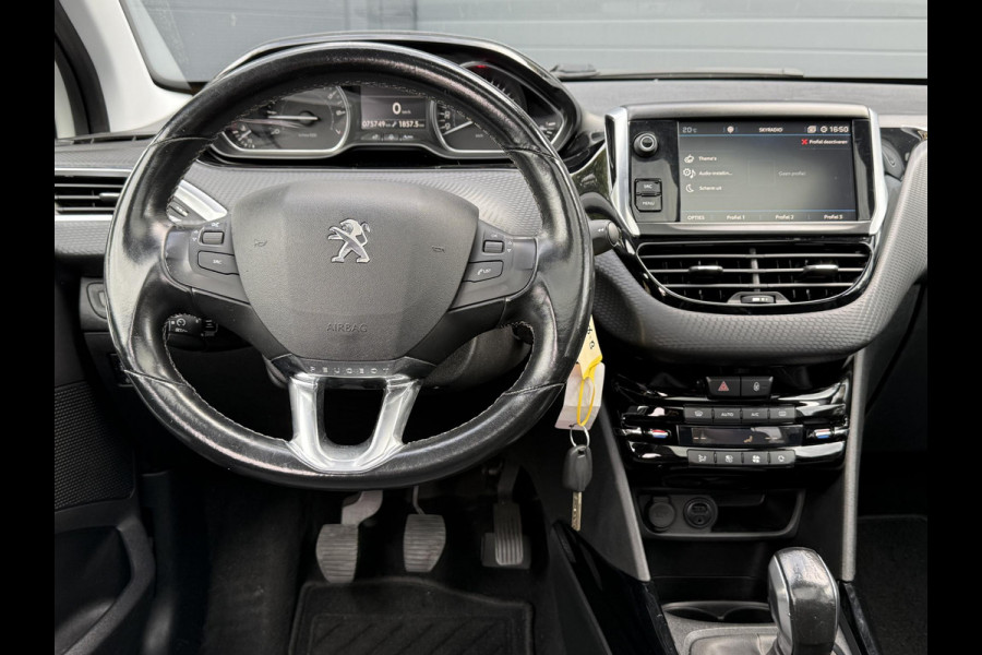 Peugeot 2008 1.2 PureTech Allure Pano,110pk,Navi,Halfleder,Clima,Cruise,Lm velgen,Pdc,Apk tot 09-2026