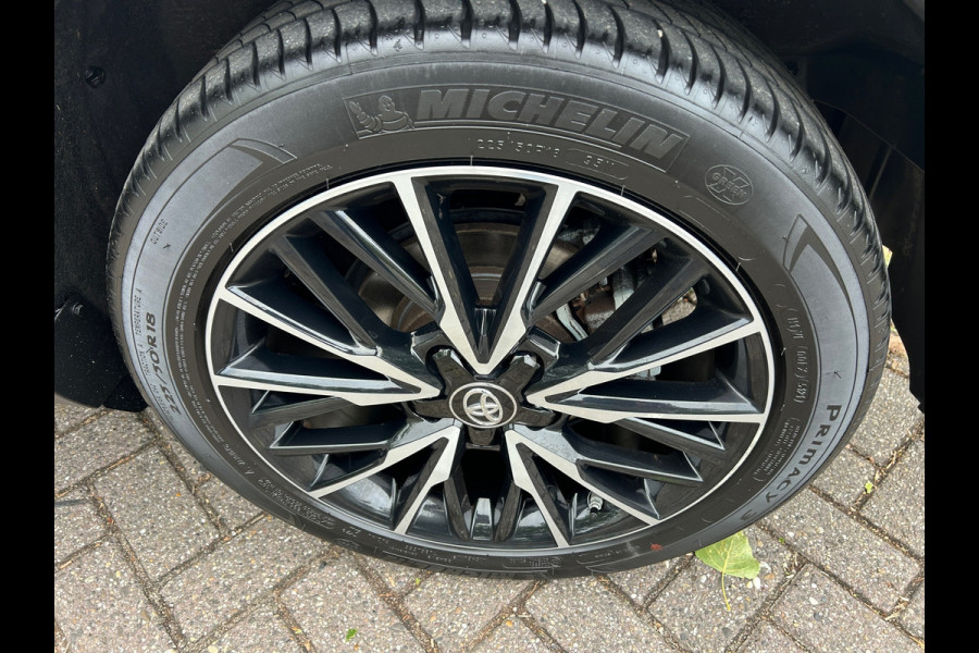 Toyota C-HR 1.8 Hybrid Executive 1e EIGENAAR 100% Dealer onderhouden Rijklaarprijs!