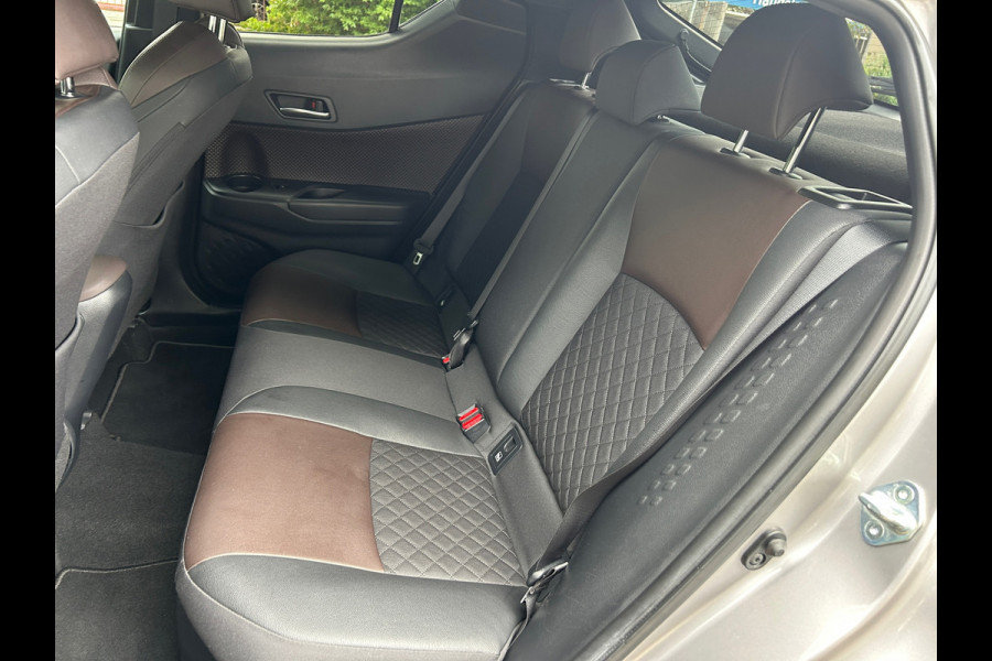 Toyota C-HR 1.8 Hybrid Executive 1e EIGENAAR 100% Dealer onderhouden Rijklaarprijs!