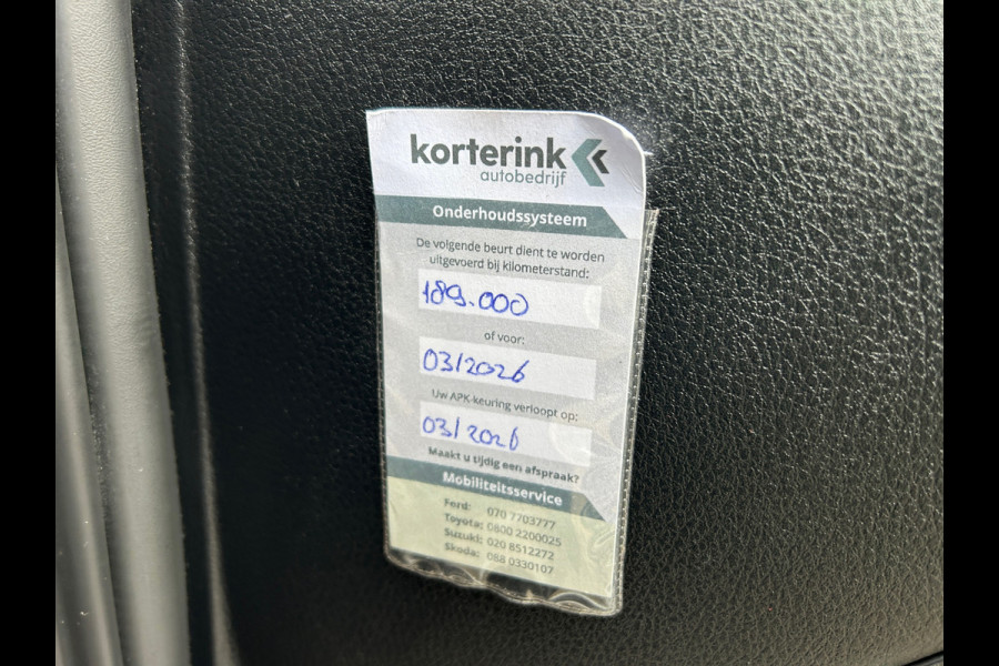 Toyota C-HR 1.8 Hybrid Executive 1e EIGENAAR 100% Dealer onderhouden Rijklaarprijs!