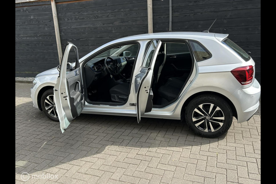 Volkswagen Polo 1.0 TSI 95 PK United FM nav / carplay / LM / 52.107 KM 1e eig.
