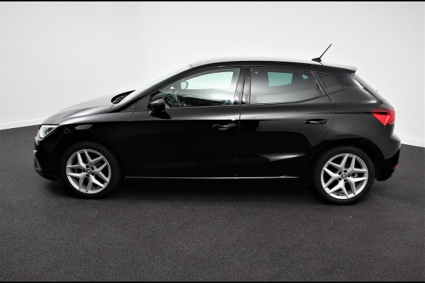 Seat Ibiza 1.0 TSI 110pk DSG FR | Navigatie | Apple Carplay / Android Auto | Climate Control | Adaptive Cruise Control |  Stoelverwarming | Privacy Glass | Lichtmetalen Velgen |