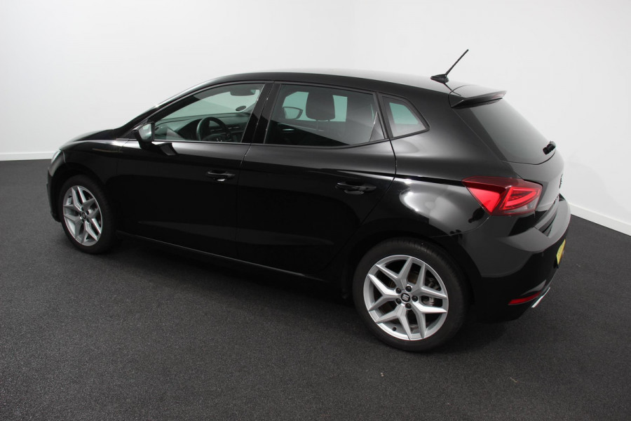 Seat Ibiza 1.0 TSI 110pk DSG FR | Navigatie | Apple Carplay / Android Auto | Climate Control | Adaptive Cruise Control |  Stoelverwarming | Privacy Glass | Lichtmetalen Velgen |
