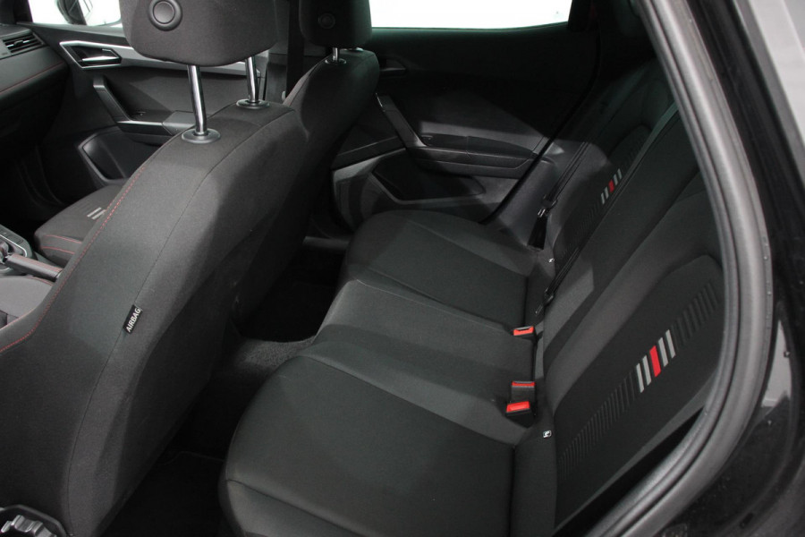 Seat Ibiza 1.0 TSI 110pk DSG FR | Navigatie | Apple Carplay / Android Auto | Climate Control | Adaptive Cruise Control |  Stoelverwarming | Privacy Glass | Lichtmetalen Velgen |