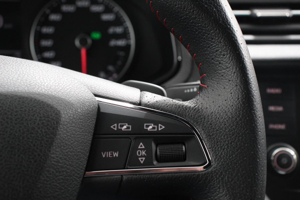 Seat Ibiza 1.0 TSI 110pk DSG FR | Navigatie | Apple Carplay / Android Auto | Climate Control | Adaptive Cruise Control |  Stoelverwarming | Privacy Glass | Lichtmetalen Velgen |