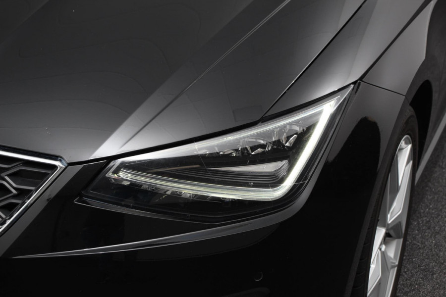 Seat Ibiza 1.0 TSI 110pk DSG FR | Navigatie | Apple Carplay / Android Auto | Climate Control | Adaptive Cruise Control |  Stoelverwarming | Privacy Glass | Lichtmetalen Velgen |