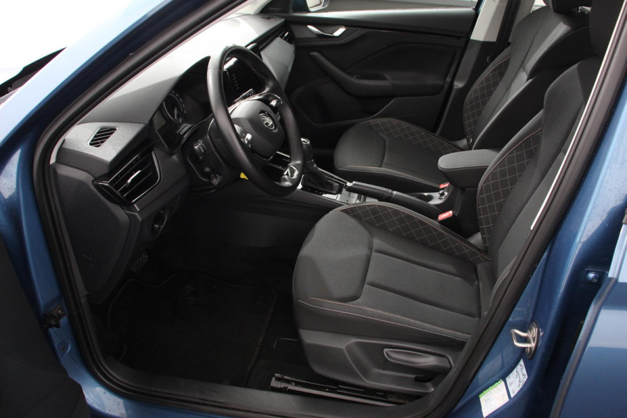 Škoda Kamiq 1.0 TSI 110 pk DSG Scoutline Dynamic | Navigatie | Apple Carplay/ Android Auto | Camera | Adaptive cruise control | Stoelverwarming | Wegklapbare trekhaak | LED-verlichting voor