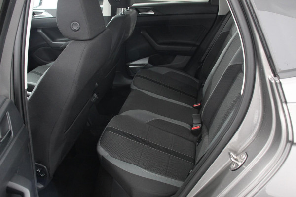 Volkswagen Polo 1.0 TSI 110pk DSG Highline | Navigatie | Apple Carplay/Android Auto | Parkeersensoren | Adaptive Cruise Control | Stoelverwarming | Getinte ramen | Climatronic