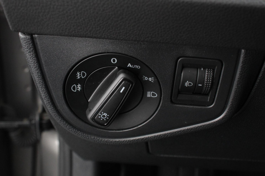 Volkswagen Polo 1.0 TSI 110pk DSG Highline | Navigatie | Apple Carplay/Android Auto | Parkeersensoren | Adaptive Cruise Control | Stoelverwarming | Getinte ramen | Climatronic