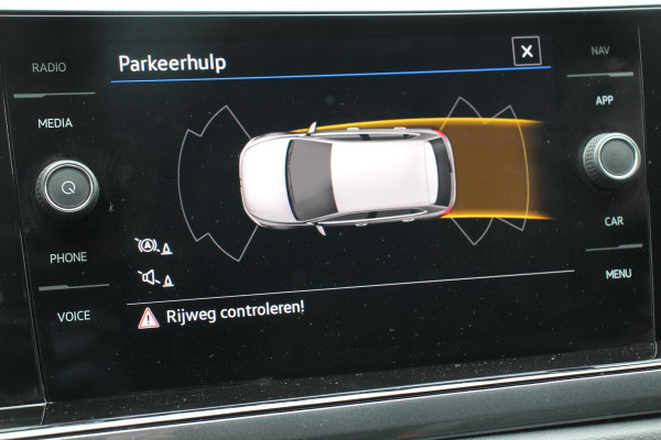 Volkswagen Polo 1.0 TSI 110pk DSG Highline | Navigatie | Apple Carplay/Android Auto | Parkeersensoren | Adaptive Cruise Control | Stoelverwarming | Getinte ramen | Climatronic
