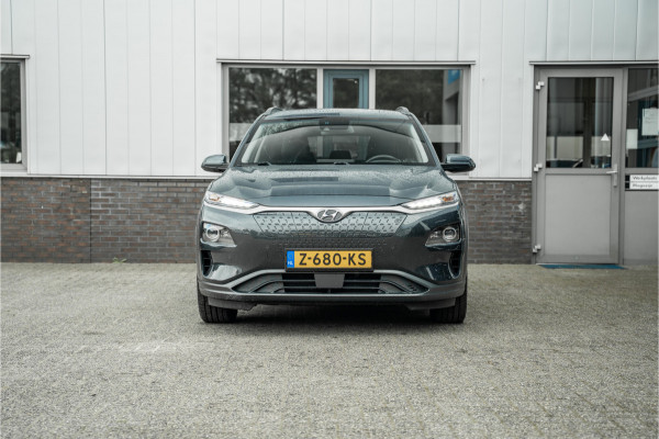 Hyundai Kona EV 64 kWh | 3-Fase lader | Adaptive Cruise | HUD | Stoel +Stuurverw |