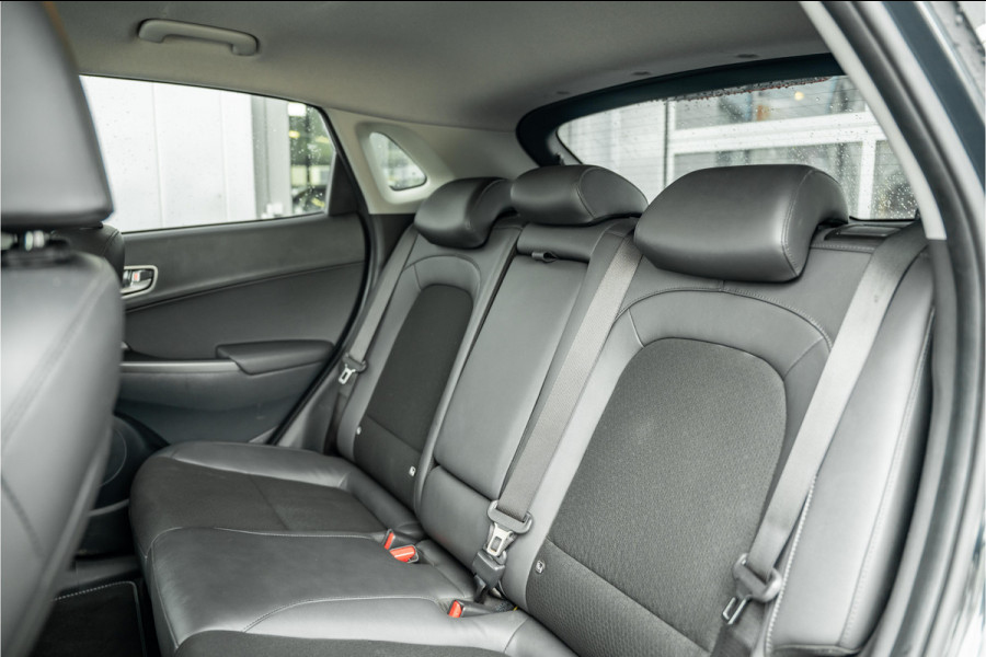 Hyundai Kona EV 64 kWh | 3-Fase lader | Adaptive Cruise | HUD | Stoel +Stuurverw |