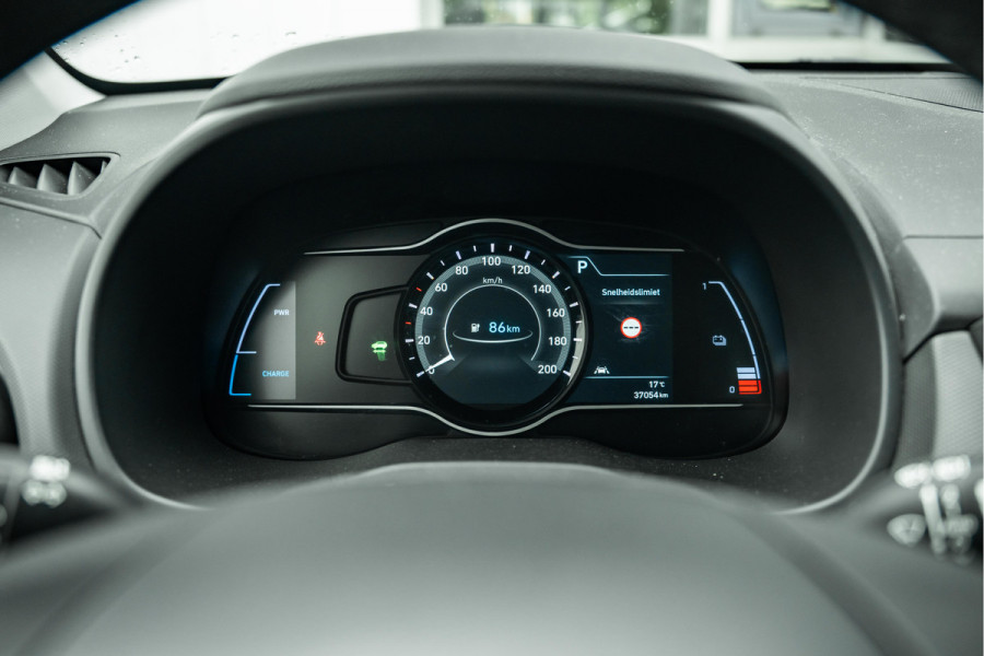 Hyundai Kona EV 64 kWh | 3-Fase lader | Adaptive Cruise | HUD | Stoel +Stuurverw |