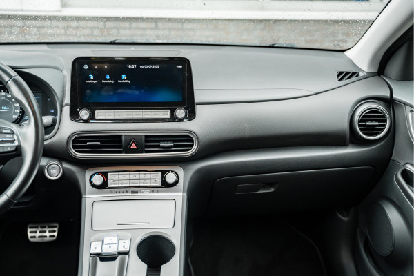 Hyundai Kona EV 64 kWh | 3-Fase lader | Adaptive Cruise | HUD | Stoel +Stuurverw |