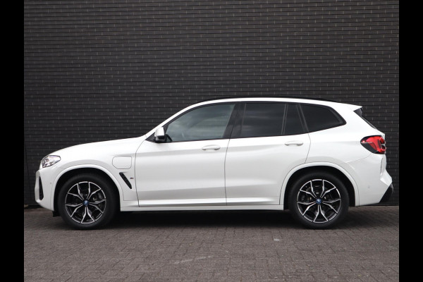 BMW X3 xDrive30e M Sport High Executive | Panoramadak | Elektrisch verstelbare stoelen | Head Up display | Elektr. Trekhaak