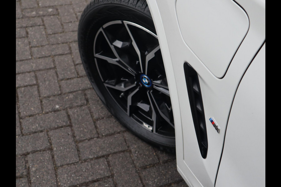 BMW X3 xDrive30e M Sport High Executive | Panoramadak | Elektrisch verstelbare stoelen | Head Up display | Elektr. Trekhaak