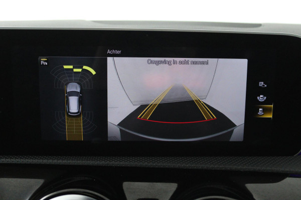 Mercedes-Benz CLA-Klasse Shooting Brake 200 Premium Plus (PANORAMADAK, EDITION, STOELVERWARMING, SFEERVERLICHTING, ELEKTR STOELEN)