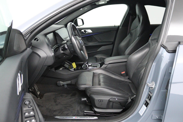 BMW 2 Serie Gran Coupé 218i High Executive Edition (SFEERVERLICHTING, CRUISE CONTROL, STOELVERWARMING, NAVIGATIE, AUTOMAAT)