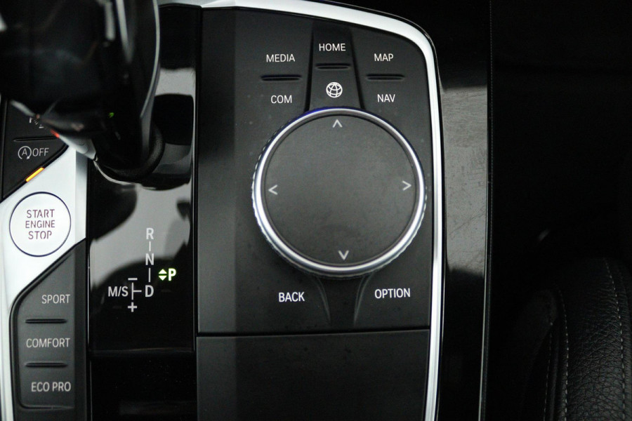 BMW 2 Serie Gran Coupé 218i High Executive Edition (SFEERVERLICHTING, CRUISE CONTROL, STOELVERWARMING, NAVIGATIE, AUTOMAAT)