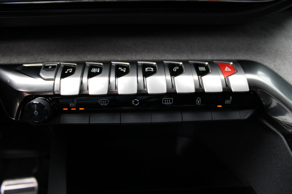 Peugeot 3008 1.6 HYbrid 225 GT | Black Pack | Navigatie 3D | Adaptieve cruise