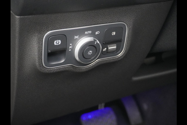 Mercedes-Benz EQB 350 4MATIC Luxury Line 67 kWh Achteruitrijcamera | Sfeerverlichting | Stoelverwarming | Full LED | Rijklaar geleverd met onderhoud en 12 mnd BOVAG garantie