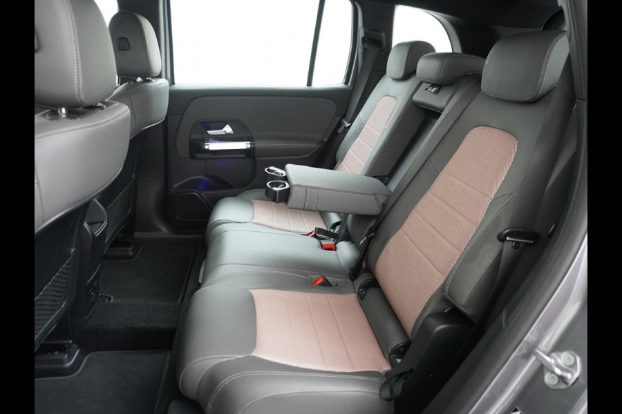 Mercedes-Benz EQB 350 4MATIC Luxury Line 67 kWh Achteruitrijcamera | Sfeerverlichting | Stoelverwarming | Full LED | Rijklaar geleverd met onderhoud en 12 mnd BOVAG garantie