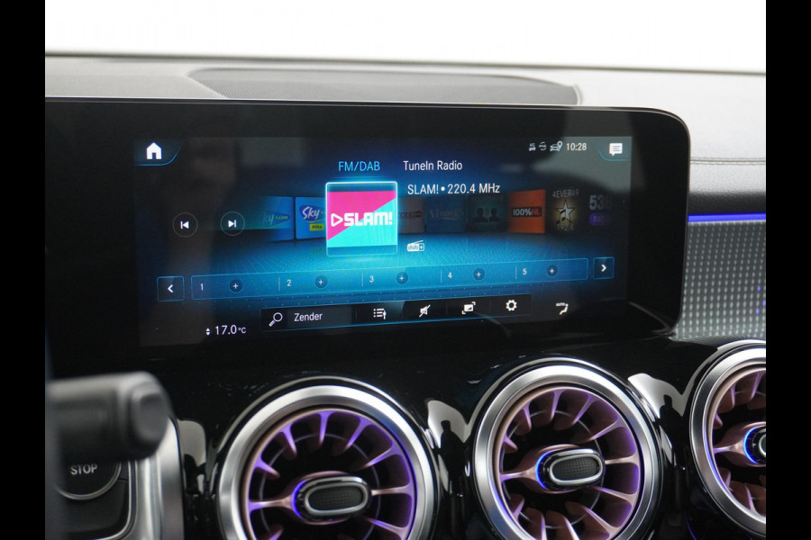 Mercedes-Benz EQB 350 4MATIC Luxury Line 67 kWh Achteruitrijcamera | Sfeerverlichting | Stoelverwarming | Full LED | Rijklaar geleverd met onderhoud en 12 mnd BOVAG garantie