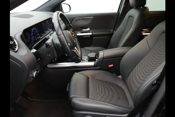 Mercedes-Benz GLA 200 Business Line CAMERA | NAVI | STOF-LEDER