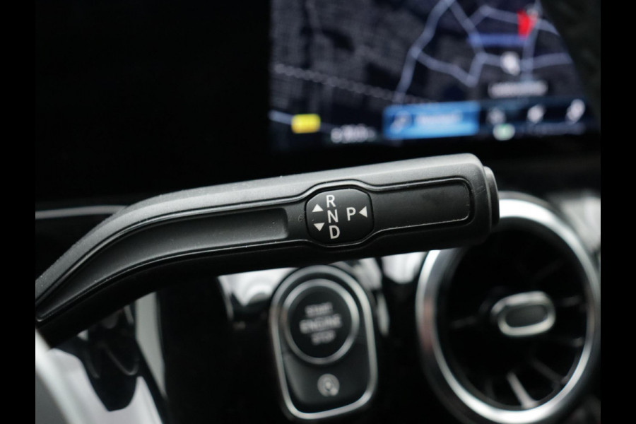 Mercedes-Benz GLA 200 Business Line CAMERA | NAVI | STOF-LEDER