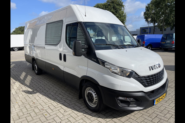Iveco Daily 35S16V 2.3 410 L4H2 DC 7 persoons / ideaal voor motorsport camper / lease vanaf € 536 / mag 3500 kg trekken / climate control / euro 6 diesel / 270 graden achterdeuren !